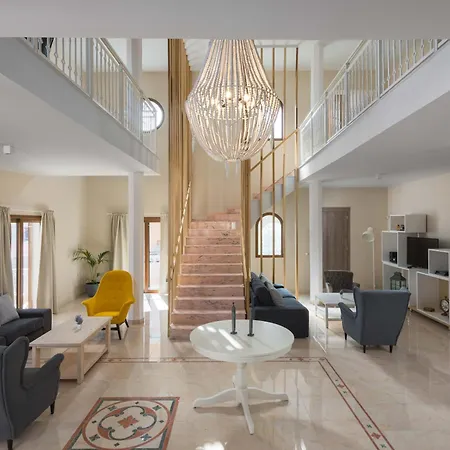 Villa Evelyn *