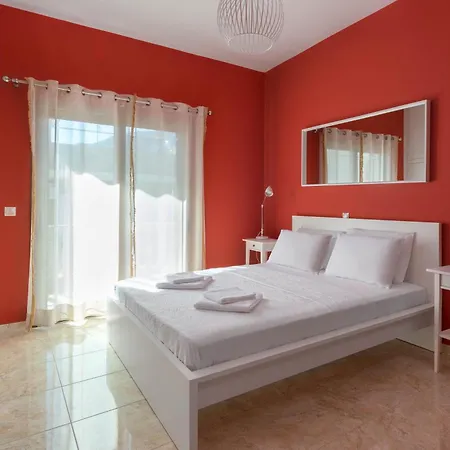 Evelyn * Archangelos (Rhodes)