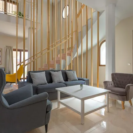 Evelyn Archangelos (Rhodes)